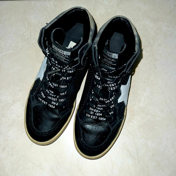 PO: VH Dreamy Star High Top Sneakers - Black/White - Picture 2 of 6